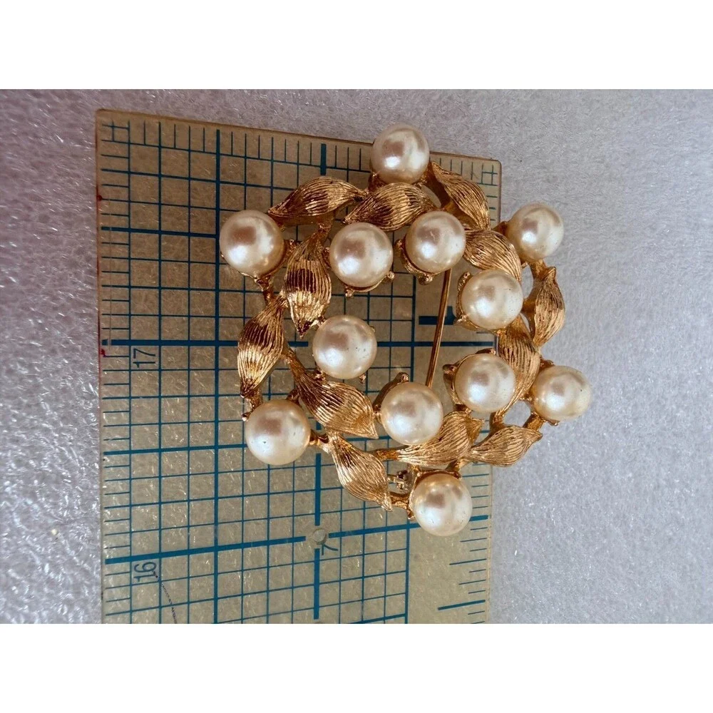 Vintage Napier Gold Tone Faux Pearl Wreath Brooch Brushed Leaf Pin